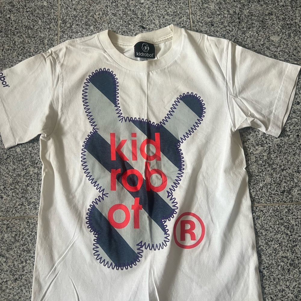 Kidrobot White Graphic Men's T-Shirt
